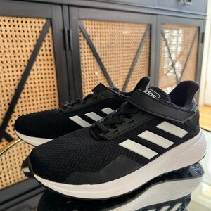 Adidas Duramo Boys Sneaker Size 2